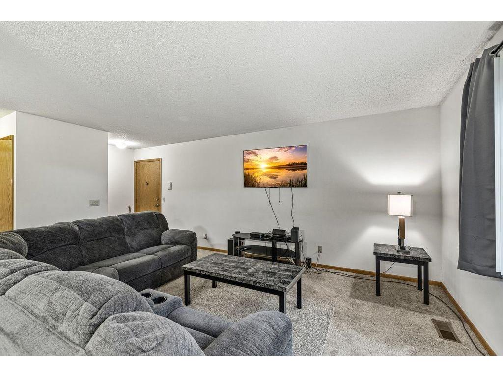971 Heritage Court E #204 Vadnais Heights MN 55127 7051366 image3