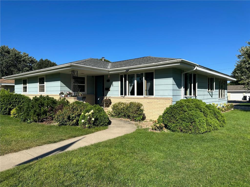 971 Scott Street S Shakopee MN 55379 6585692 image1