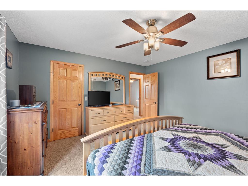 9711 234th Lane NE Linwood Twp MN 55079 7059030 image17