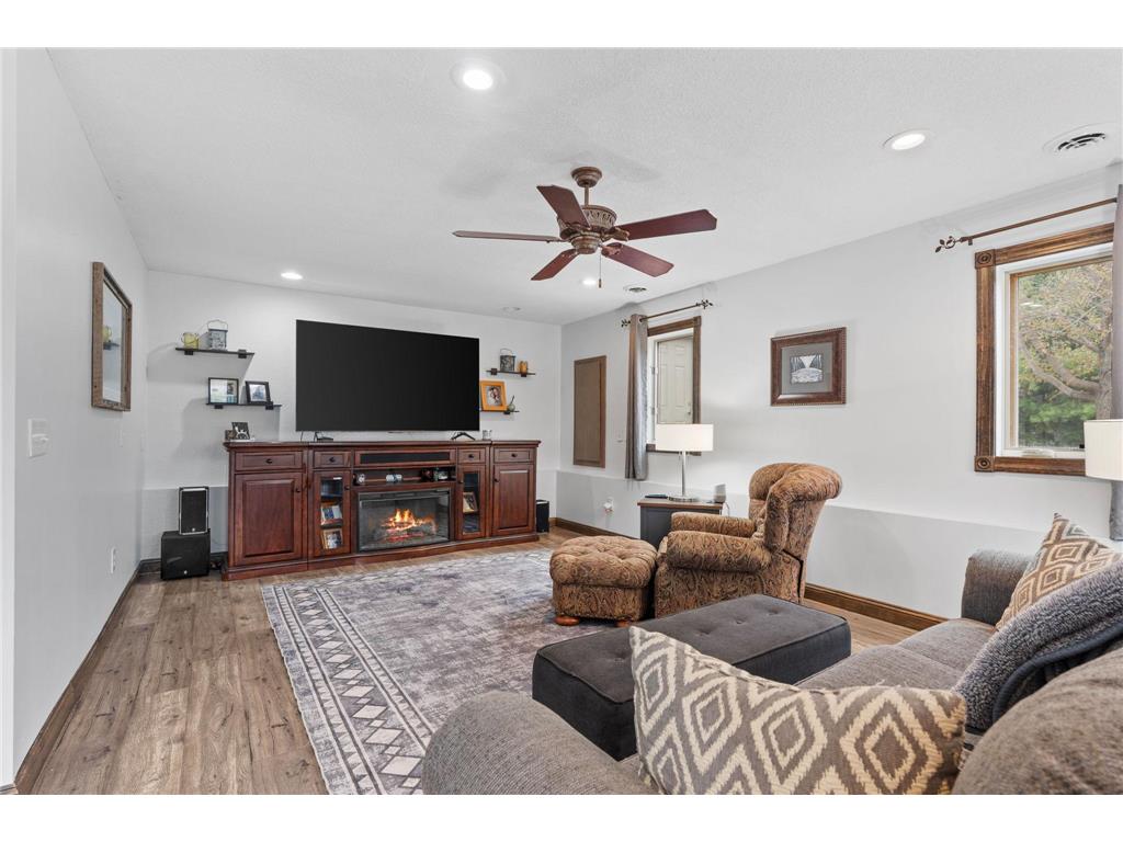 9711 234th Lane NE Linwood Twp MN 55079 7059030 image21