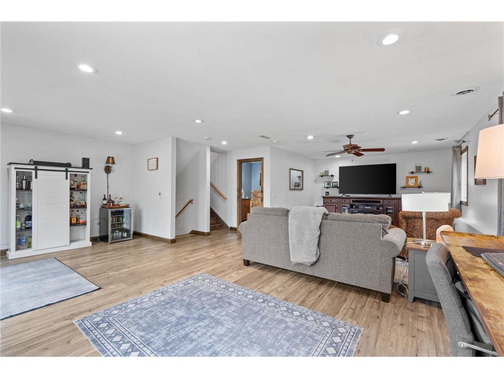 9711 234th Lane NE Linwood Twp MN 55079 7059030 image24