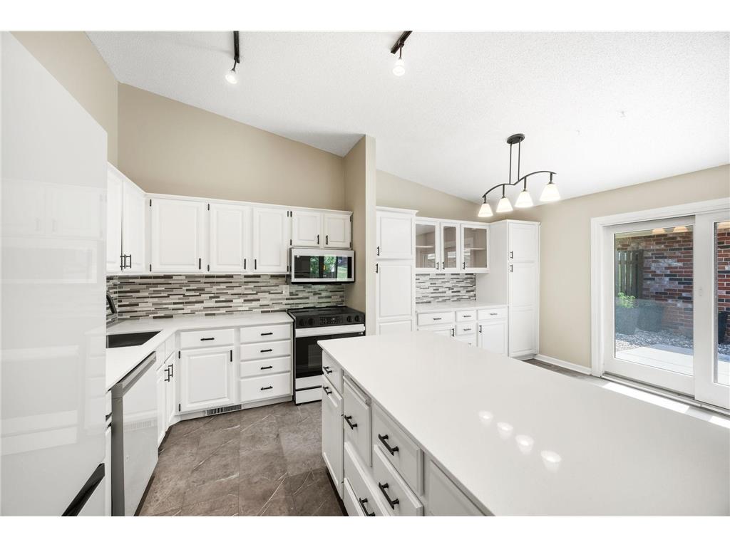 9712 Cimarron Circle Minnetonka MN 55305 7112429 image18