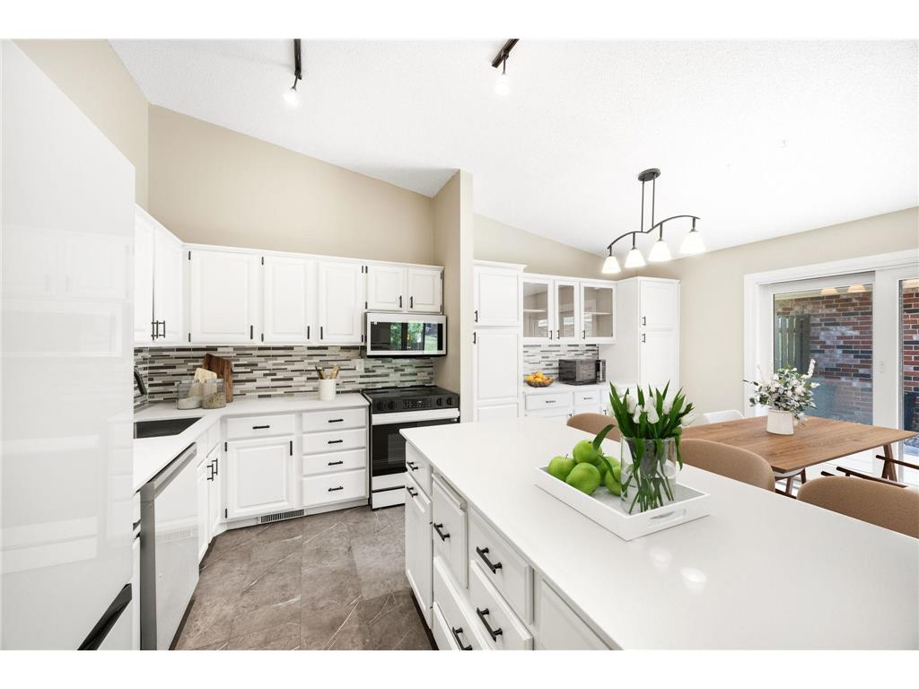 9712 Cimarron Circle Minnetonka MN 55305 7112429 image6