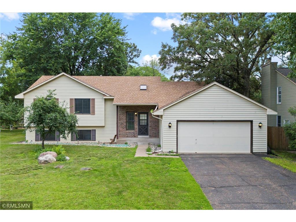 9713 Oliver Avenue N Brooklyn Park MN 55444 6564444 image1