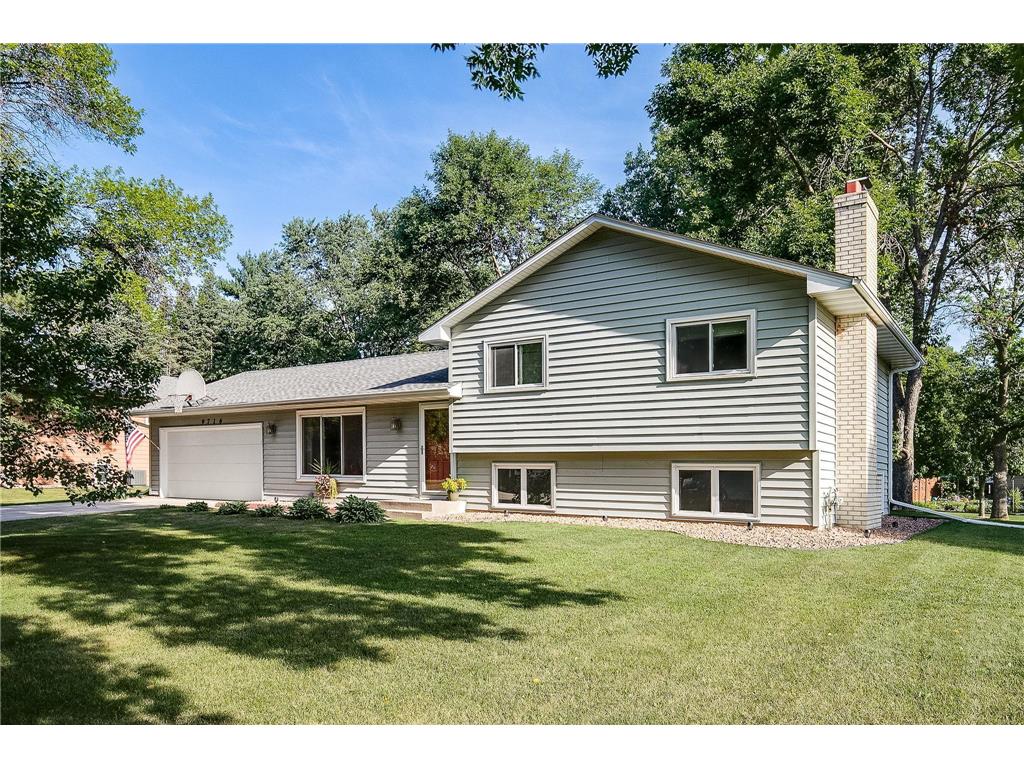 9716 101st Place N Maple Grove MN 55369 6407002 image1