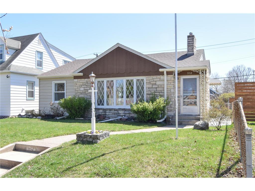 972 Eleanor Avenue Saint Paul MN 55102 6523595 image1