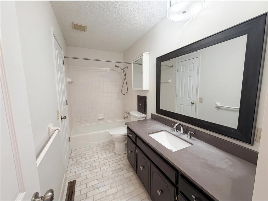 9720 Austin Street NE Blaine MN 55014 7047090 image14