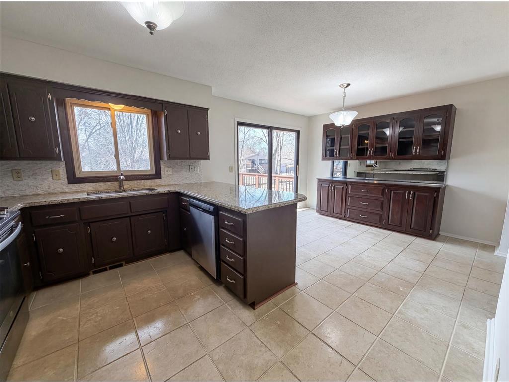 9720 Austin Street NE Blaine MN 55014 7047090 image19