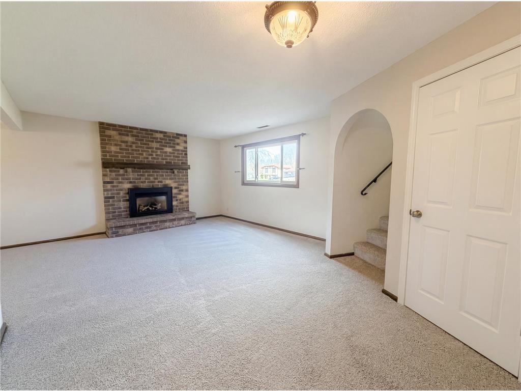 9720 Austin Street NE Blaine MN 55014 7047090 image25