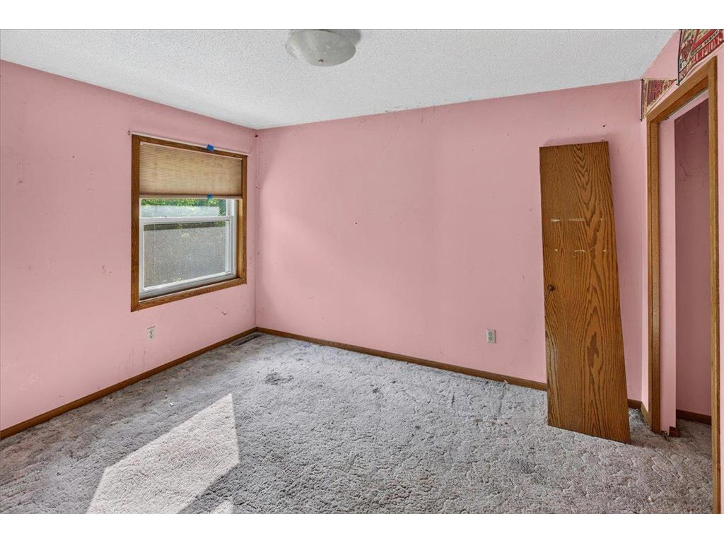 9720 Oliver Avenue N Brooklyn Park MN 55444 7107256 image26