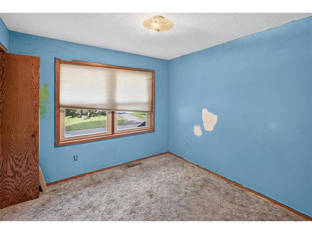 9720 Oliver Avenue N Brooklyn Park MN 55444 7107256 image28