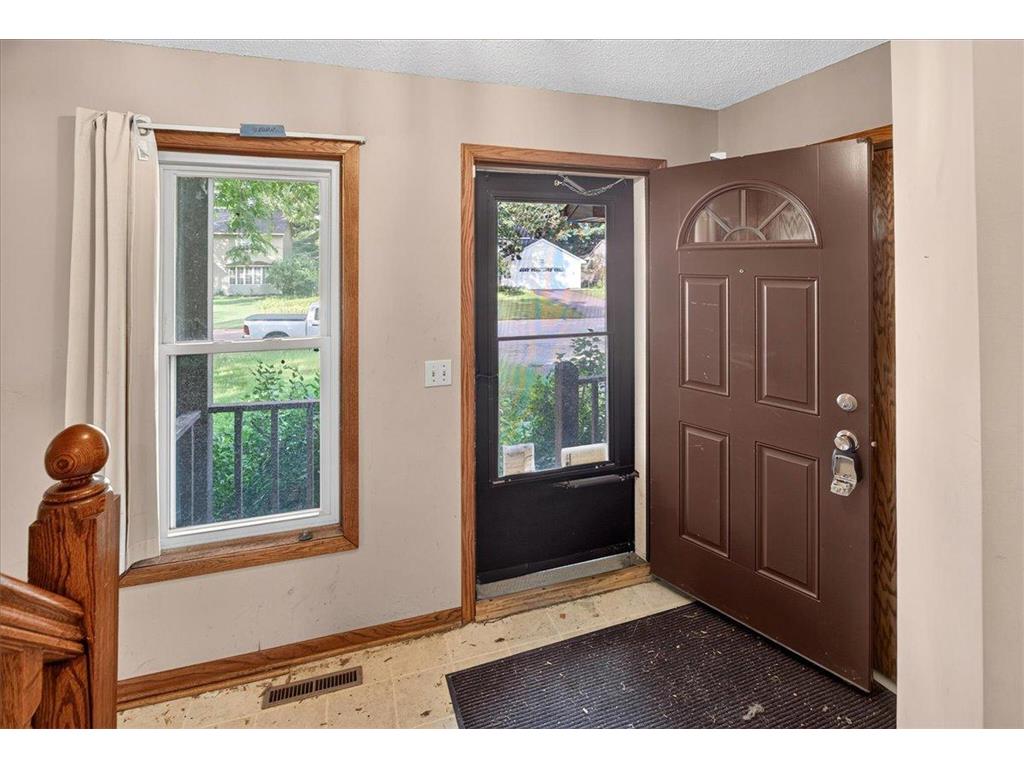9720 Oliver Avenue N Brooklyn Park MN 55444 7107256 image5