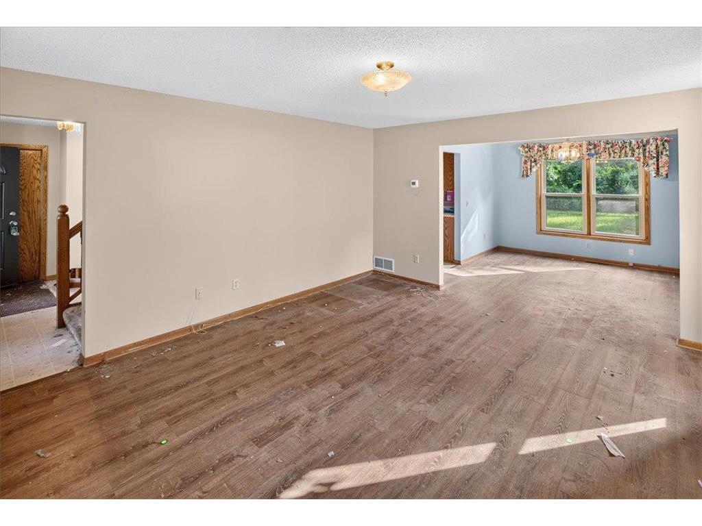 9720 Oliver Avenue N Brooklyn Park MN 55444 7107256 image8