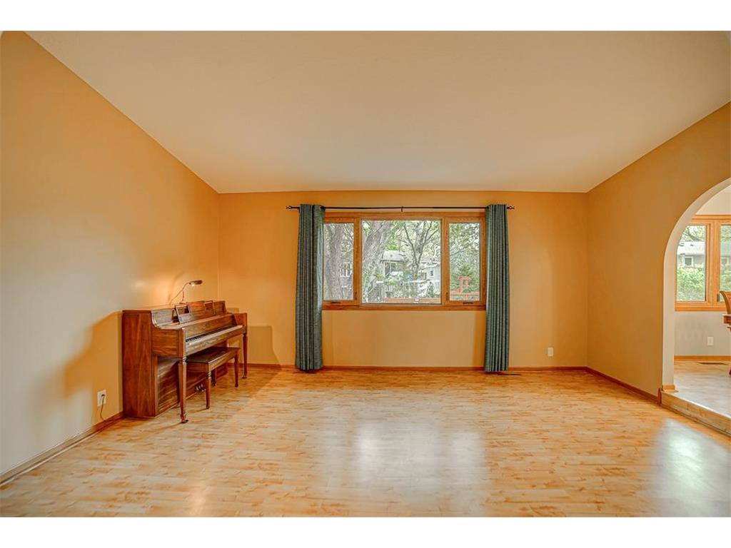 9721 Austin Street NE Blaine MN 55014 7062808 image3