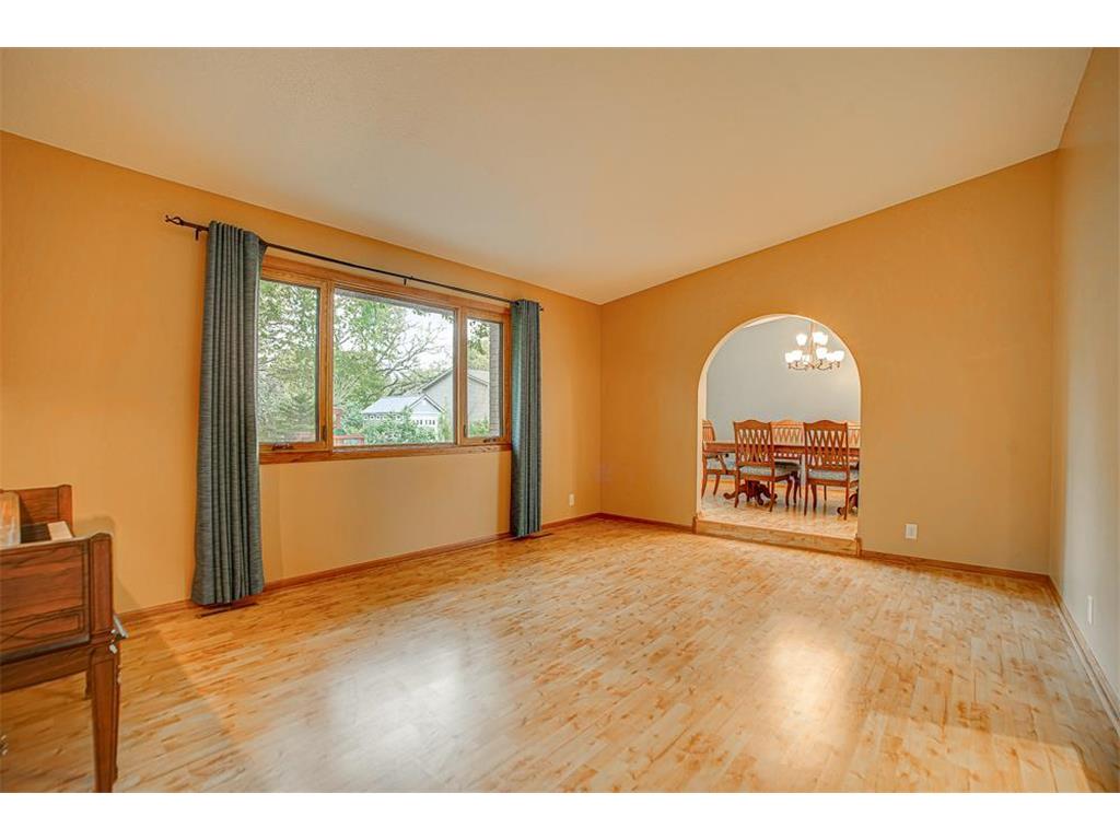 9721 Austin Street NE Blaine MN 55014 7062808 image4