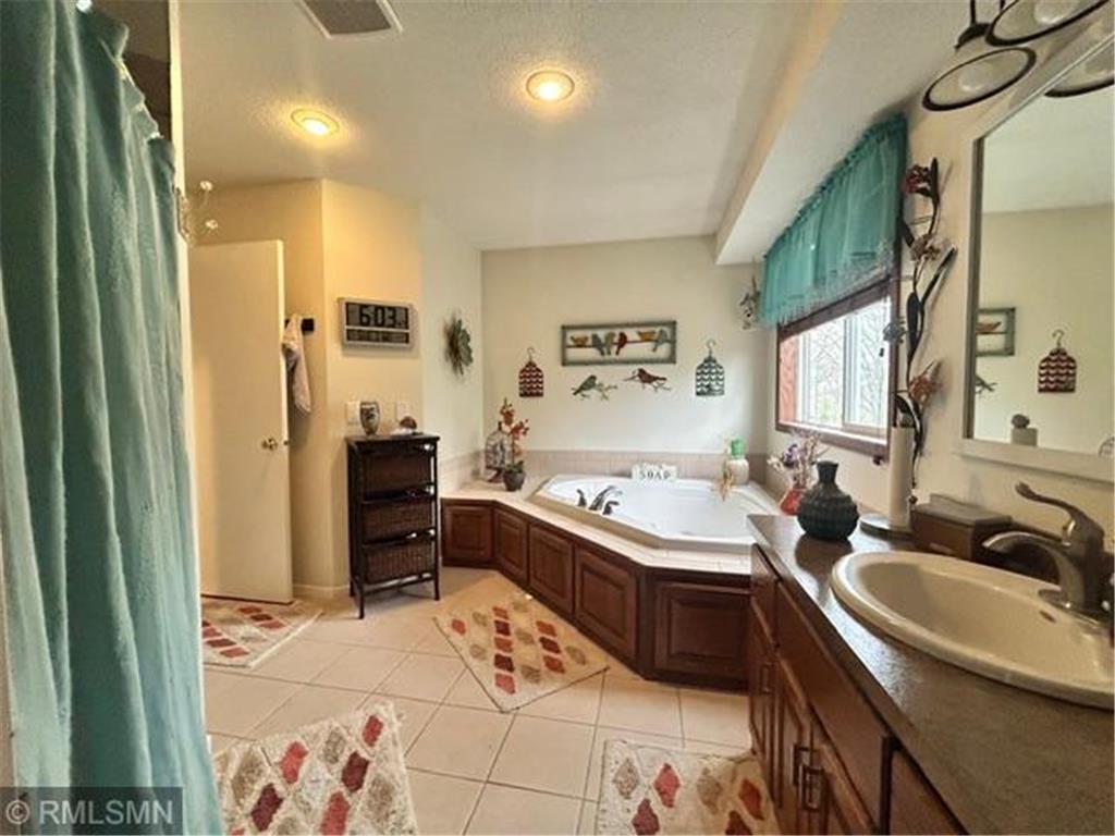 9722 302nd Avenue NW Baldwin Twp MN 55371 7070286 image20