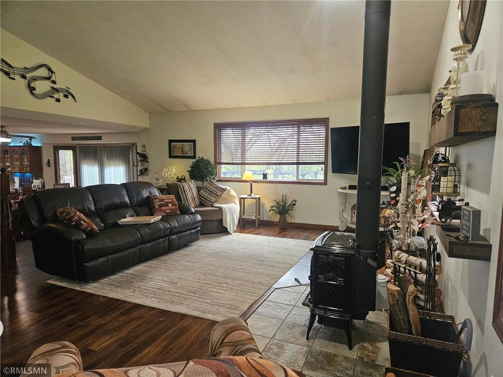 9722 302nd Avenue NW Baldwin Twp MN 55371 7070286 image7