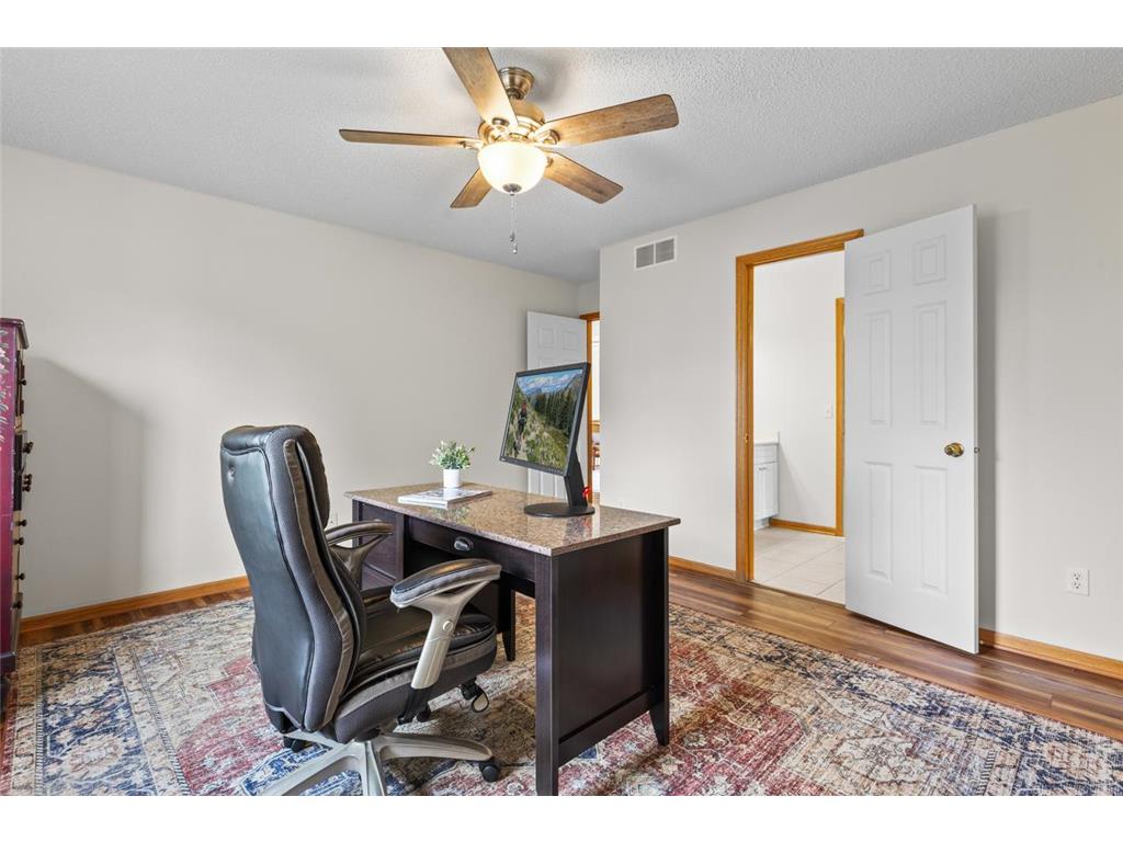 9724 Geisler Road Eden Prairie MN 55347 7063132 image34