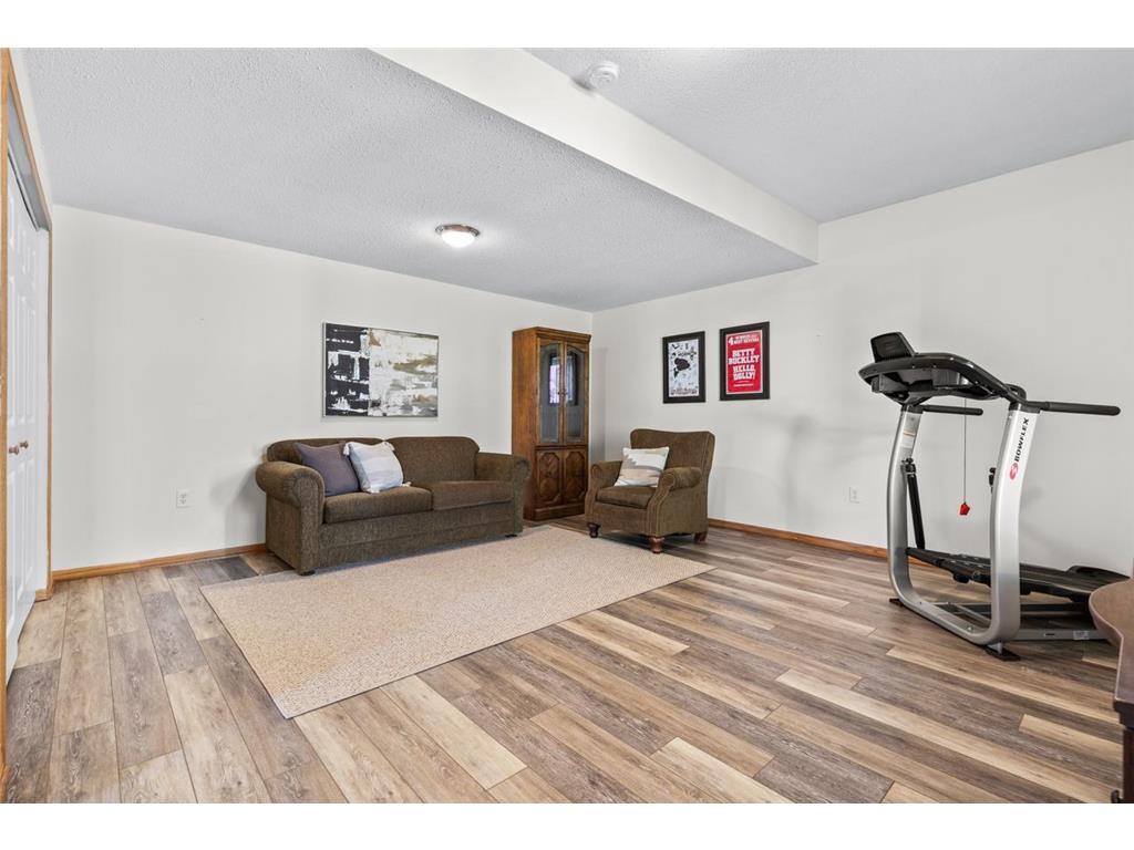 9724 Geisler Road Eden Prairie MN 55347 7063132 image47