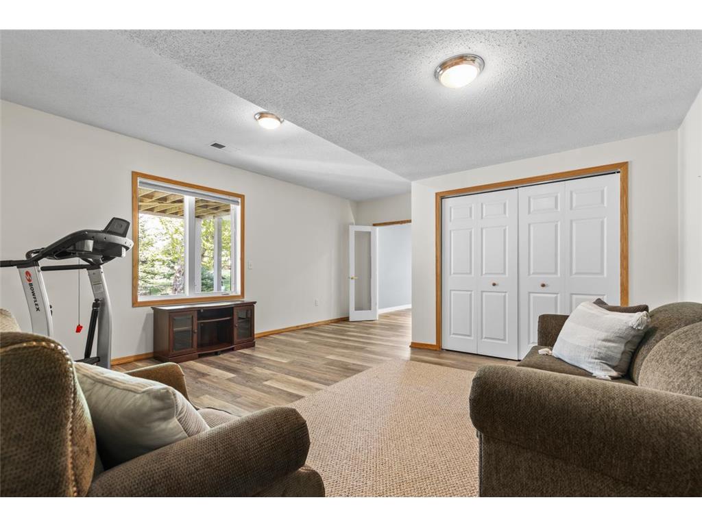 9724 Geisler Road Eden Prairie MN 55347 7063132 image48