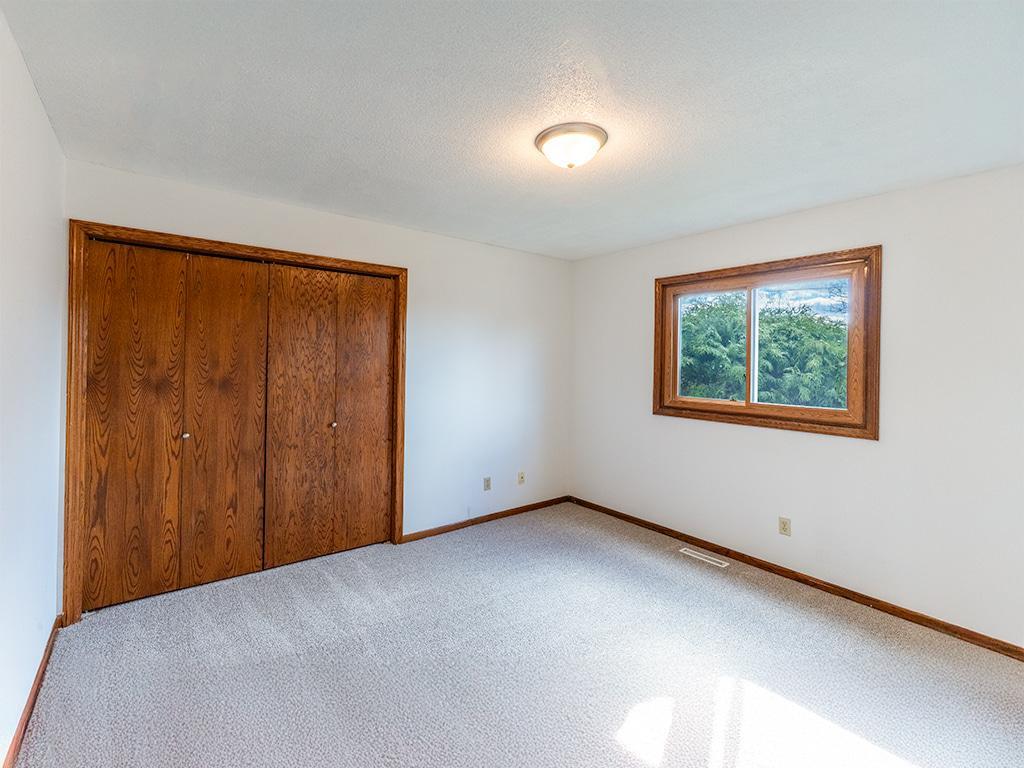 9724 Washburn Avenue N Brooklyn Park MN 55444 7063836 image3