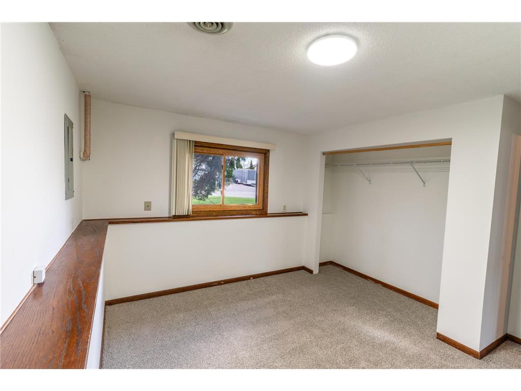 9724 Washburn Avenue N Brooklyn Park MN 55444 7063836 image4