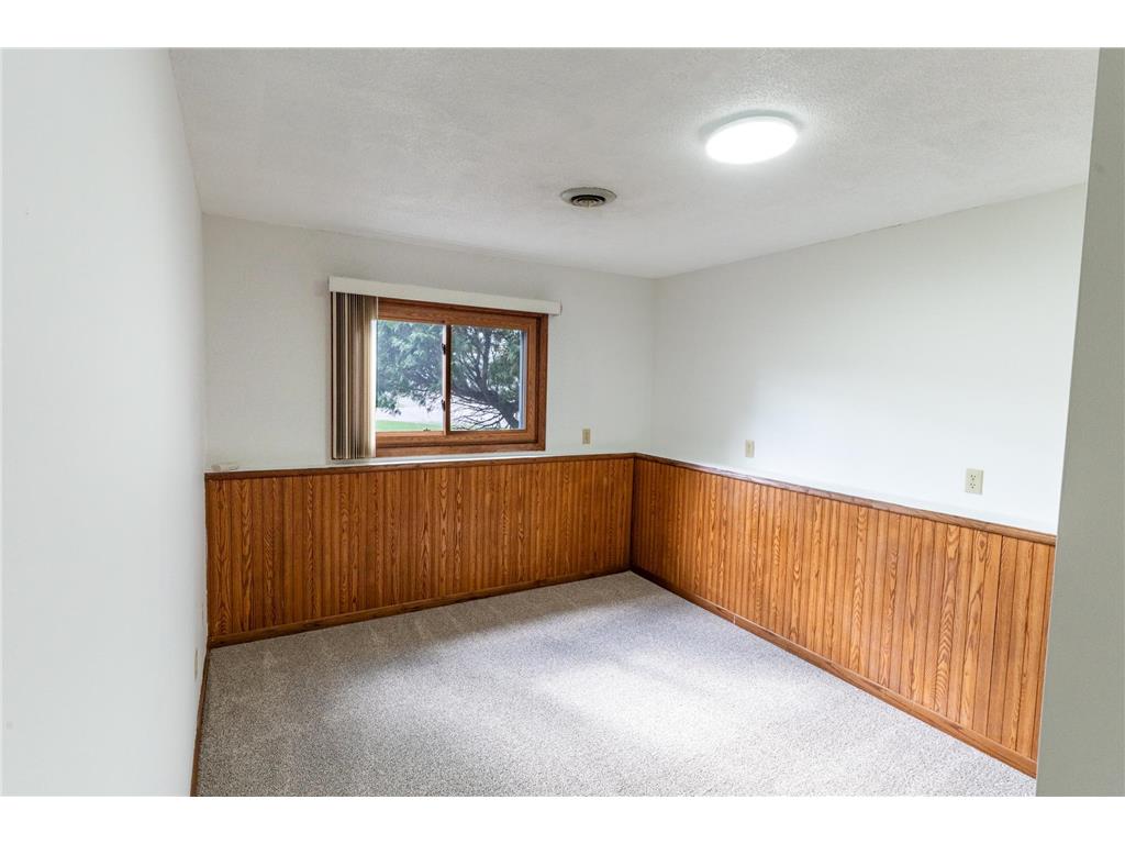 9724 Washburn Avenue N Brooklyn Park MN 55444 7063836 image5