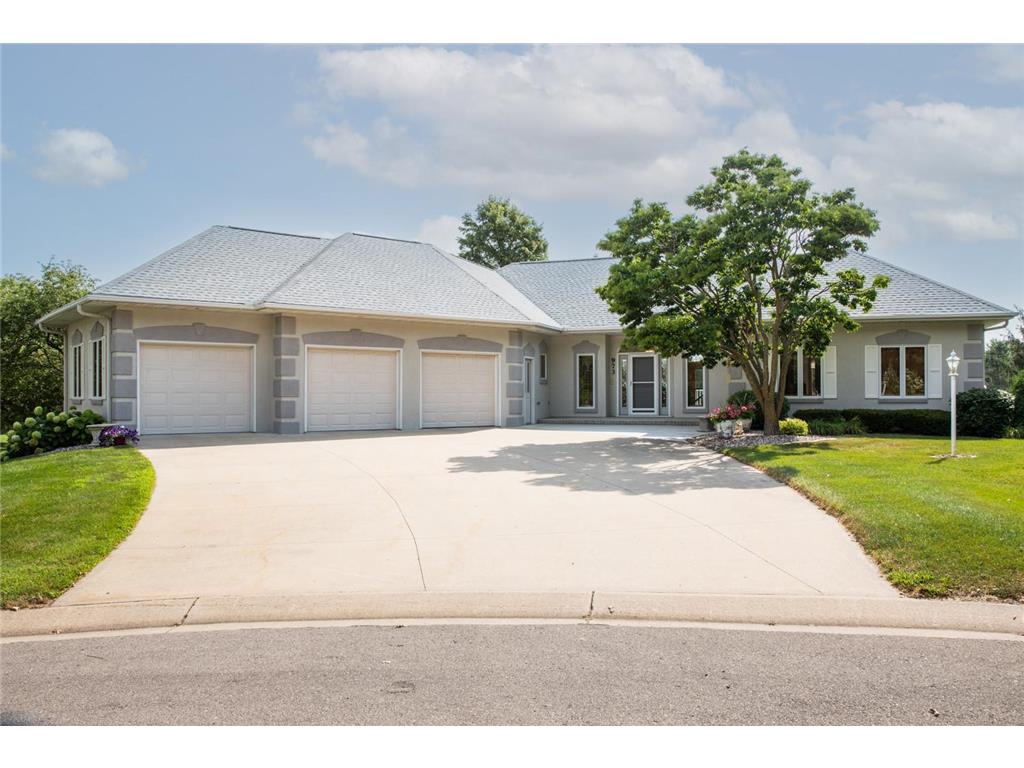 973 E 15th Street Saint Charles MN 55972 6589002 image1