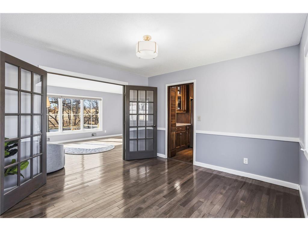 9736 Oxborough Road Bloomington MN 55437 7033250 image12