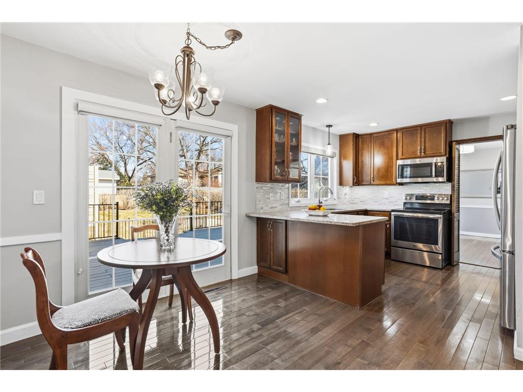 9736 Oxborough Road Bloomington MN 55437 7033250 image20