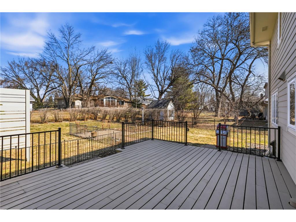 9736 Oxborough Road Bloomington MN 55437 7033250 image25