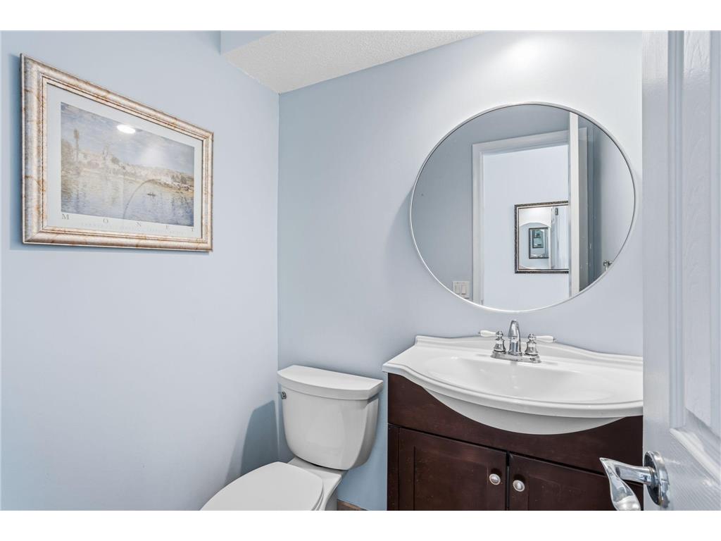 9736 Oxborough Road Bloomington MN 55437 7033250 image28