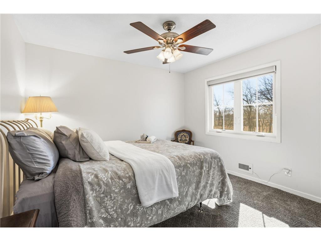 9736 Oxborough Road Bloomington MN 55437 7033250 image29