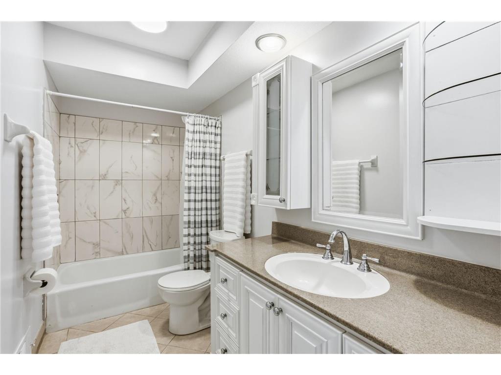 9736 Oxborough Road Bloomington MN 55437 7033250 image36