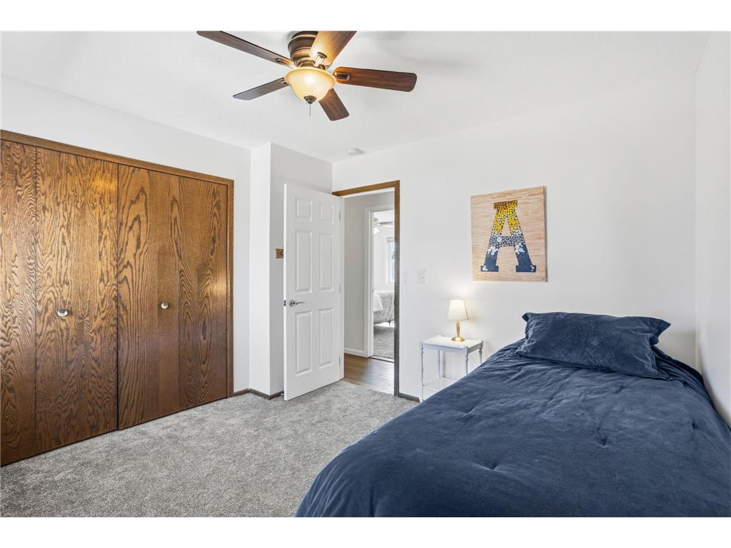 9736 Oxborough Road Bloomington MN 55437 7033250 image37