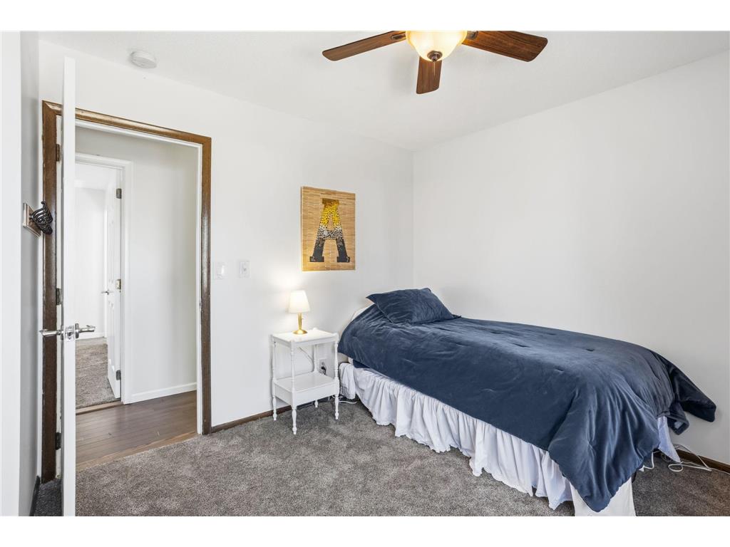 9736 Oxborough Road Bloomington MN 55437 7033250 image38