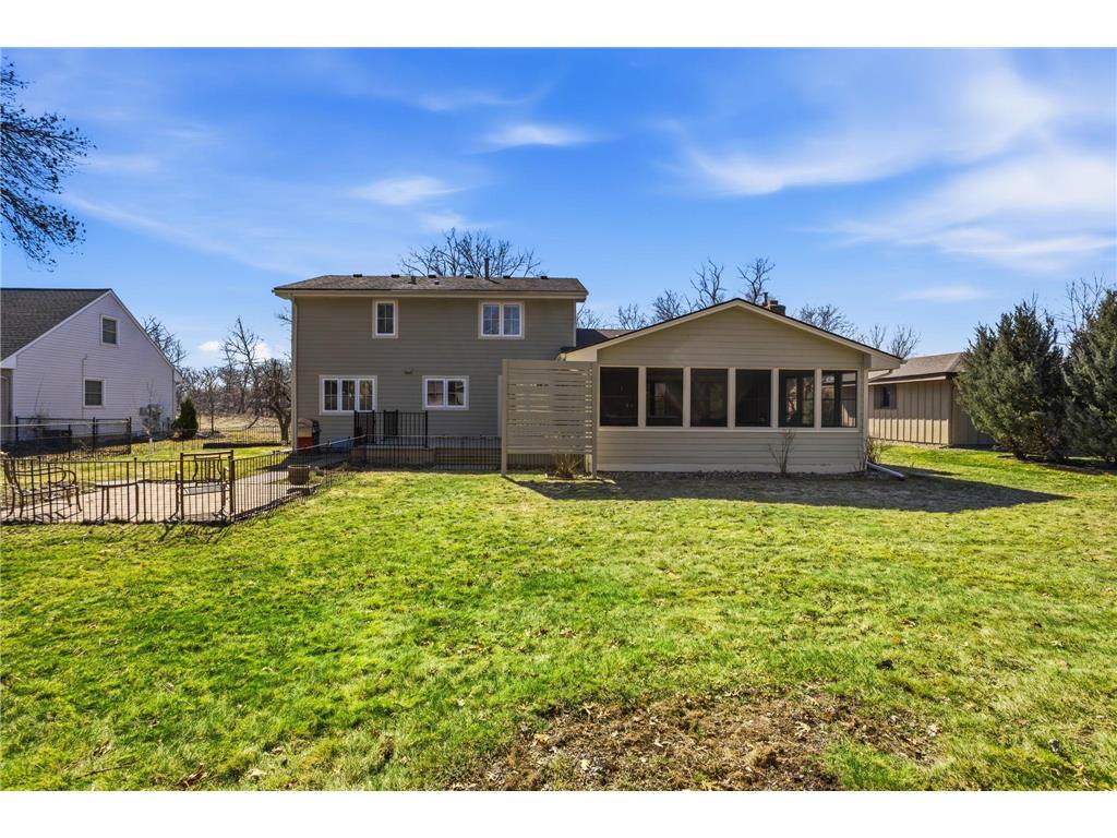 9736 Oxborough Road Bloomington MN 55437 7033250 image49