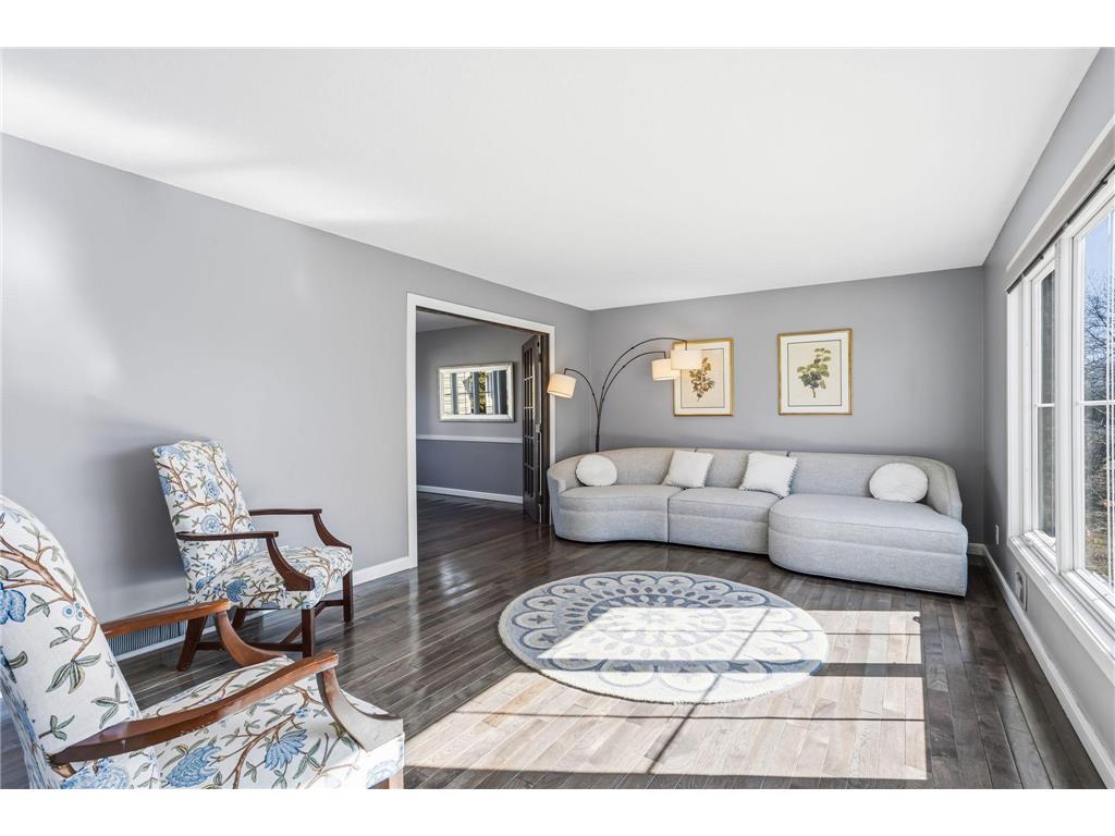 9736 Oxborough Road Bloomington MN 55437 7033250 image9