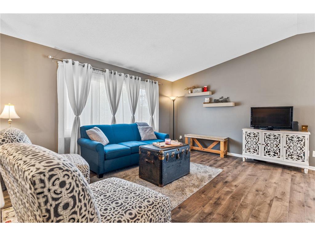 974 94th Avenue NE Blaine MN 55434 6504447 image1