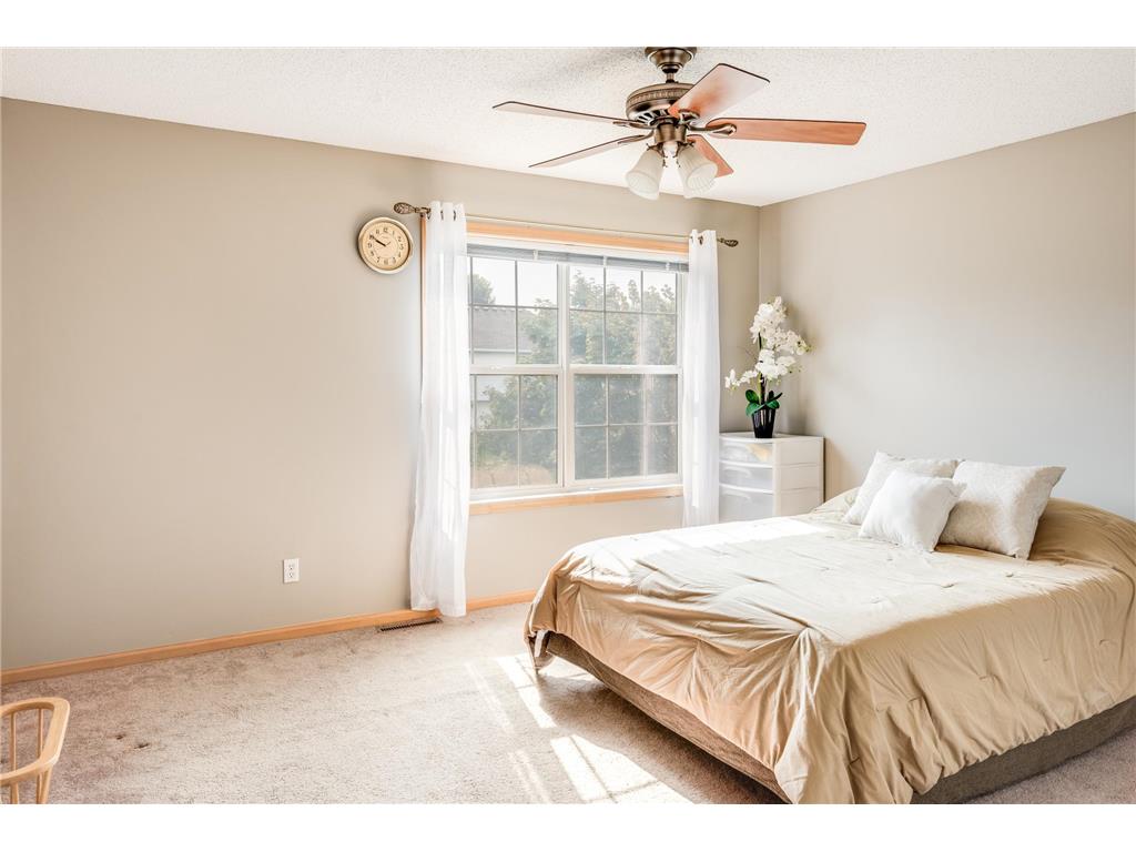9743 Almond Avenue N Brooklyn Park MN 55443 7072892 image22