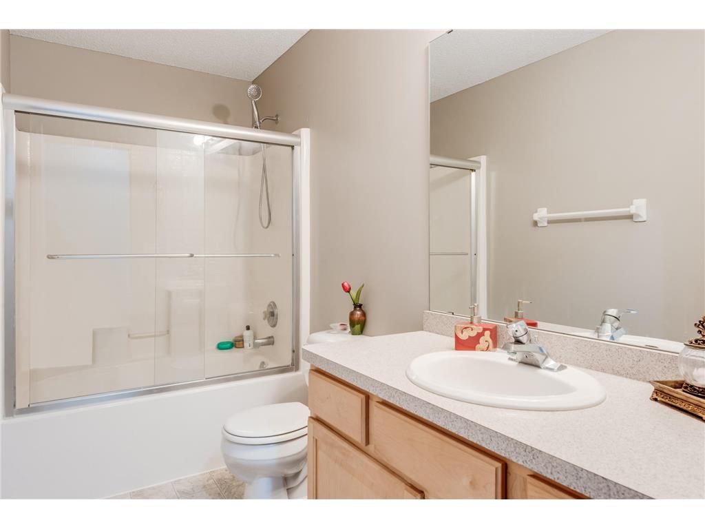 9743 Almond Avenue N Brooklyn Park MN 55443 7072892 image24