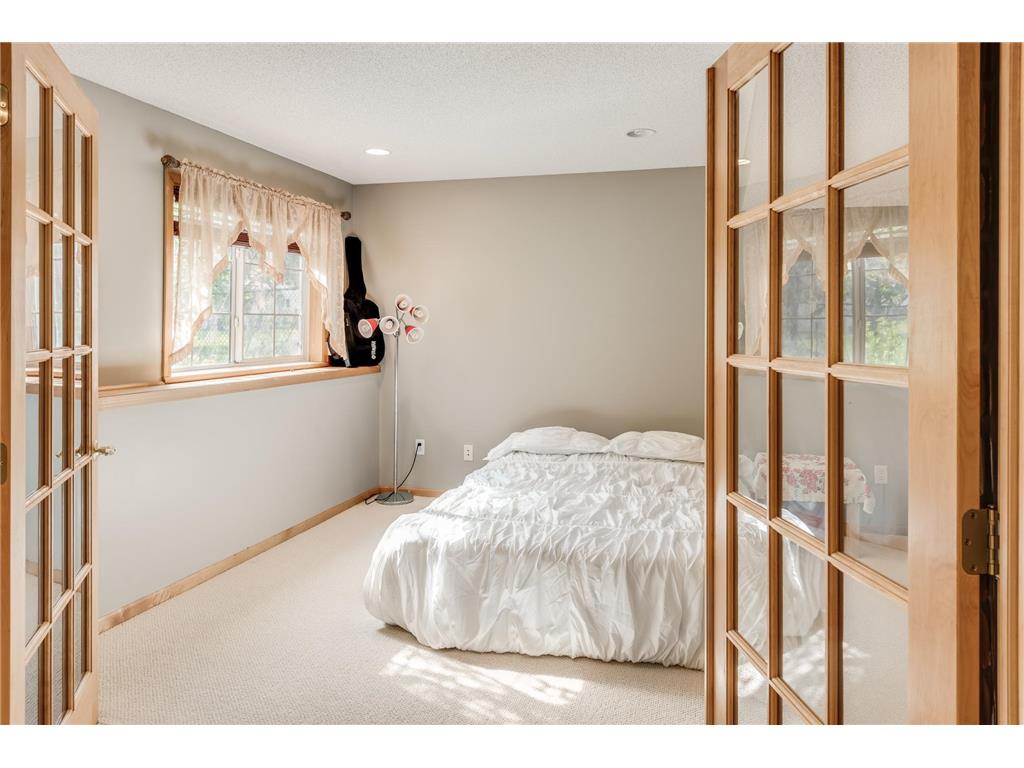 9743 Almond Avenue N Brooklyn Park MN 55443 7072892 image28