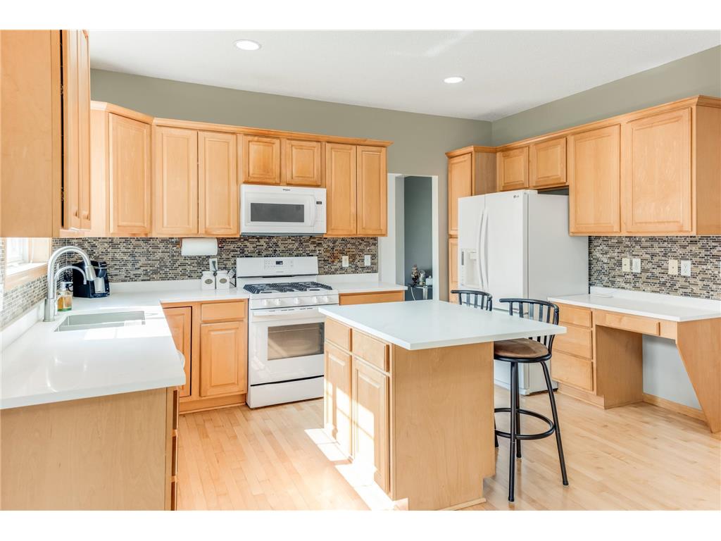 9743 Almond Avenue N Brooklyn Park MN 55443 7072892 image7