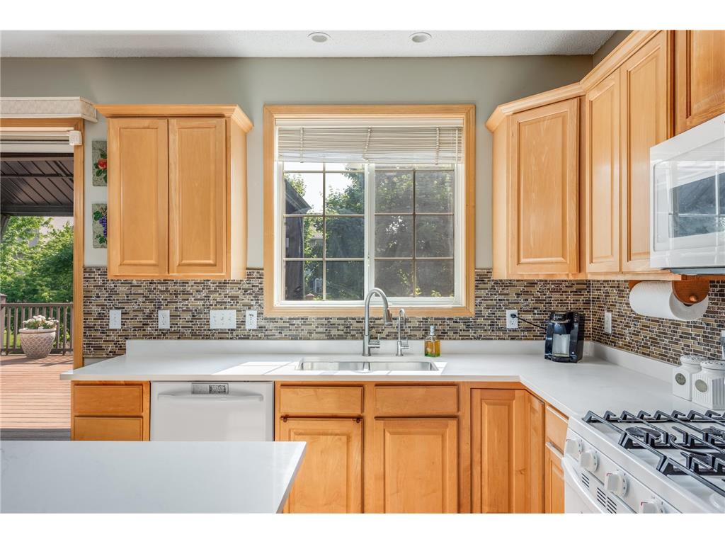 9743 Almond Avenue N Brooklyn Park MN 55443 7072892 image8