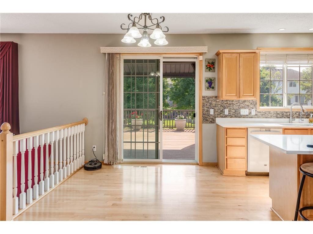 9743 Almond Avenue N Brooklyn Park MN 55443 7072892 image9
