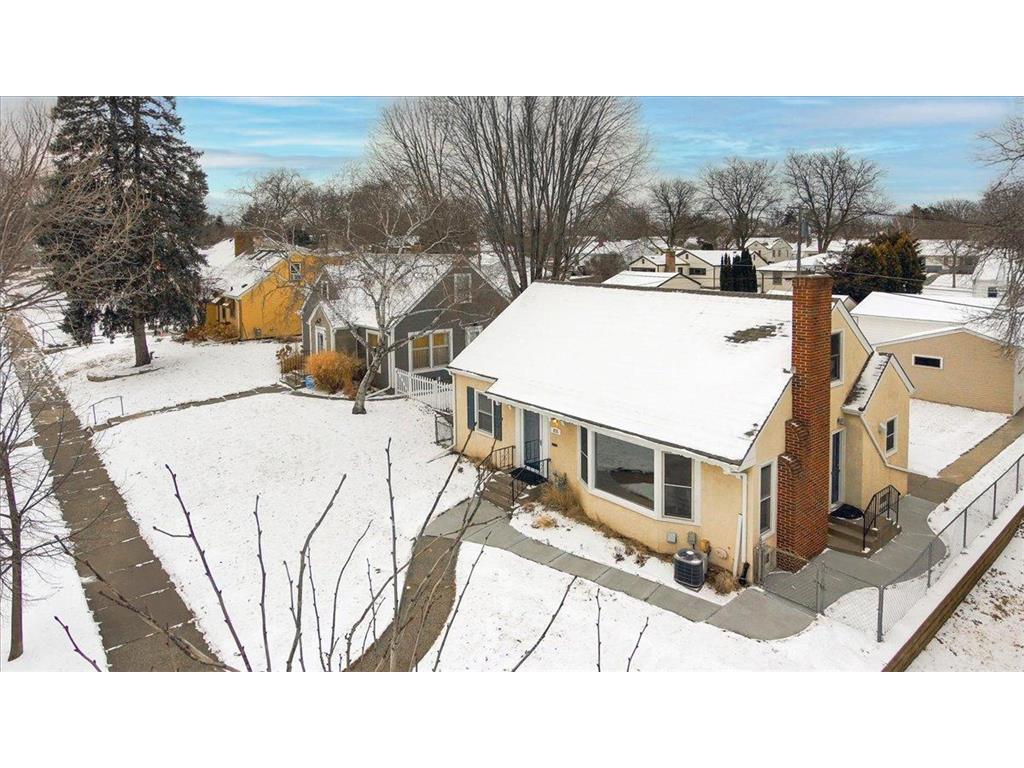 975 Iowa Avenue W Saint Paul MN 55117 6657647 image1