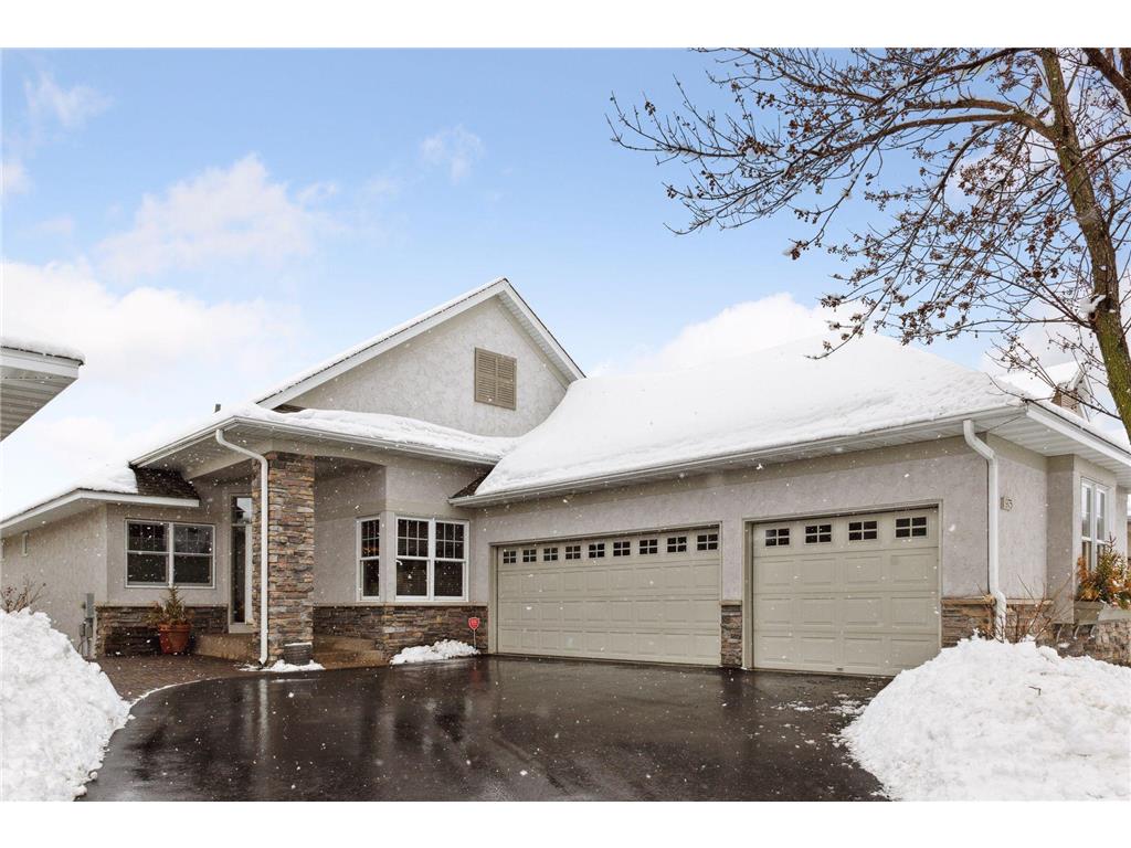 975 Nine Mile Cove E Hopkins MN 55343 6340996 image1