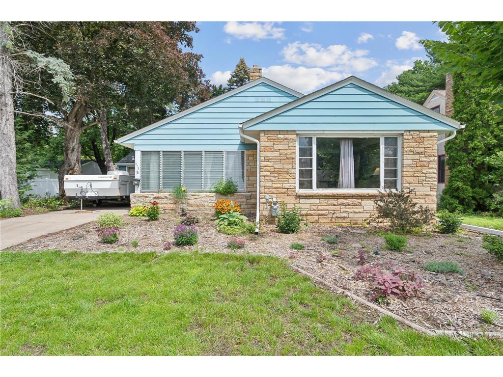 975 Orange Avenue E Saint Paul MN 55106 6562692 image1