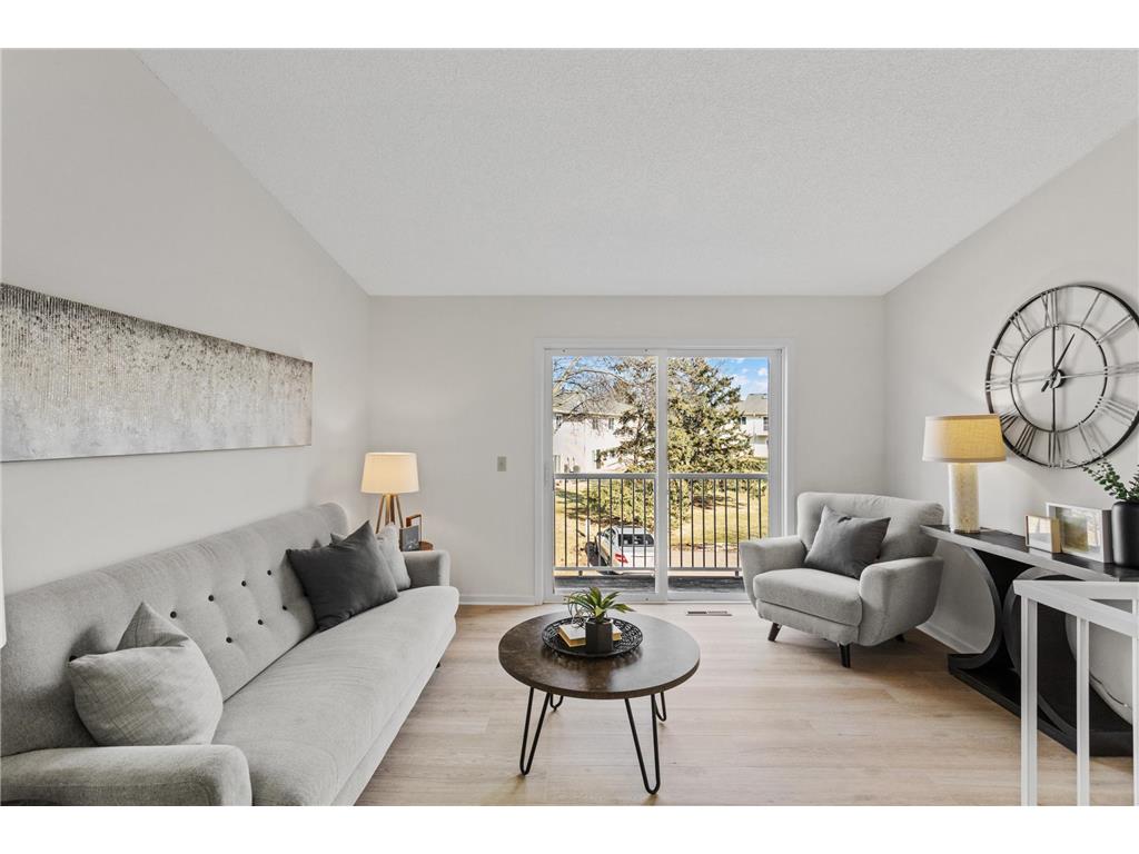 975 Pondview Court Vadnais Heights MN 55127 7025310 image10