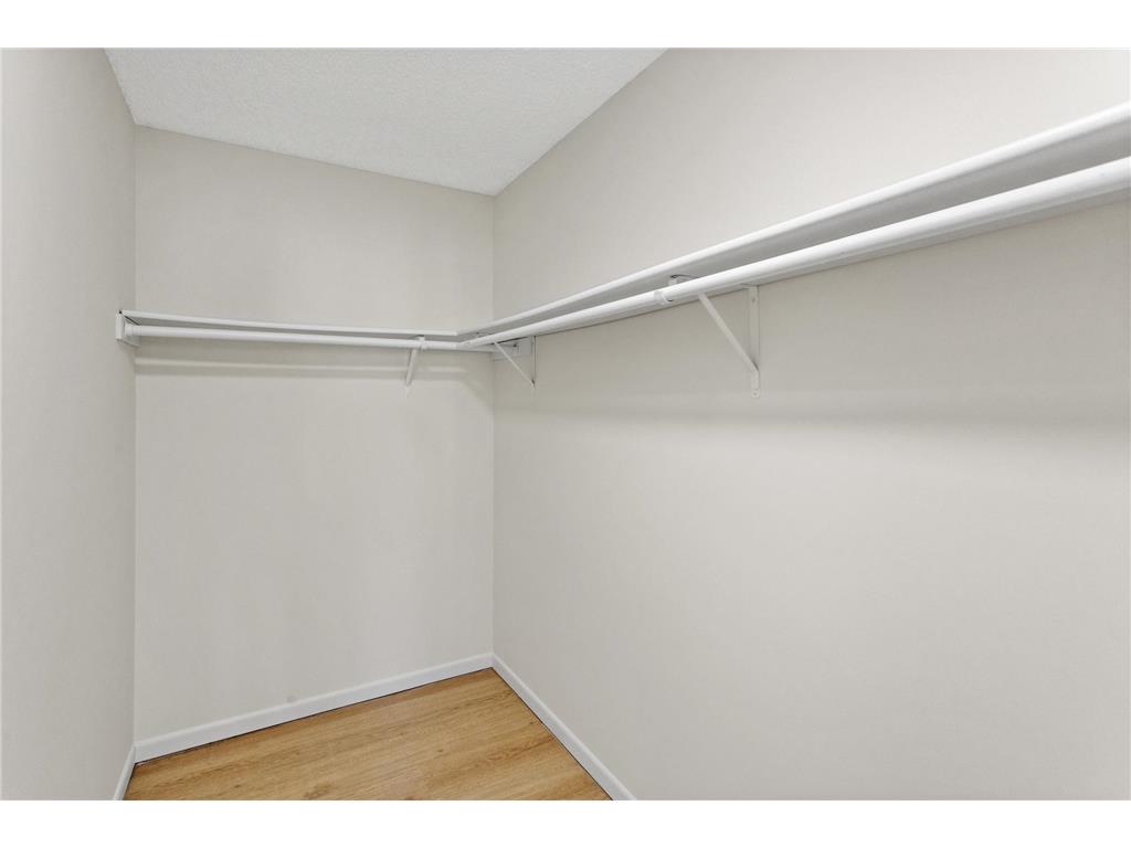 975 Pondview Court Vadnais Heights MN 55127 7025310 image14